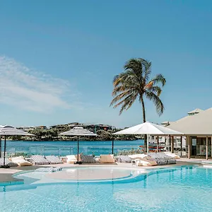 Отель Novotel Sunshine Coast, Твин Уотерс